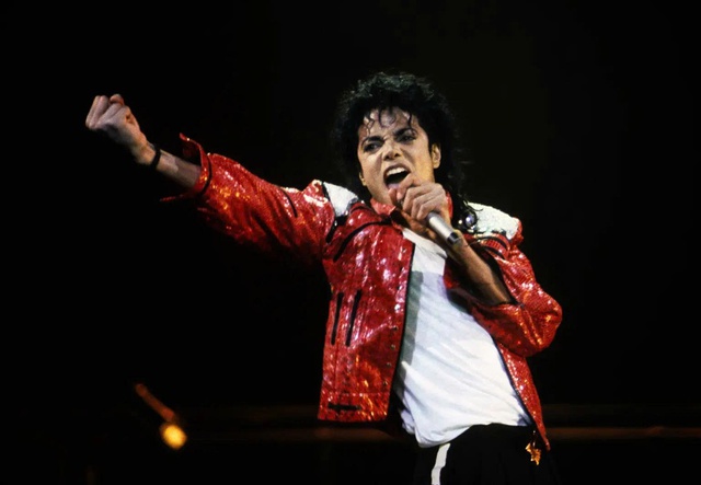 Michael Jackson tiếp tục bị cáo buộc chuốc thuốc mê và xâm hại trẻ em - Ảnh 2.