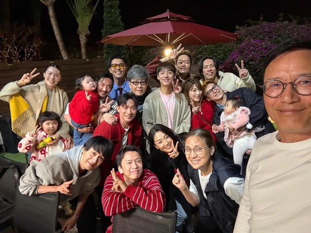 Hôn nhân bền chặt 36 năm của 'Hổ tướng' Miêu Kiều Vỹ và vợ minh tinh - Ảnh 2.