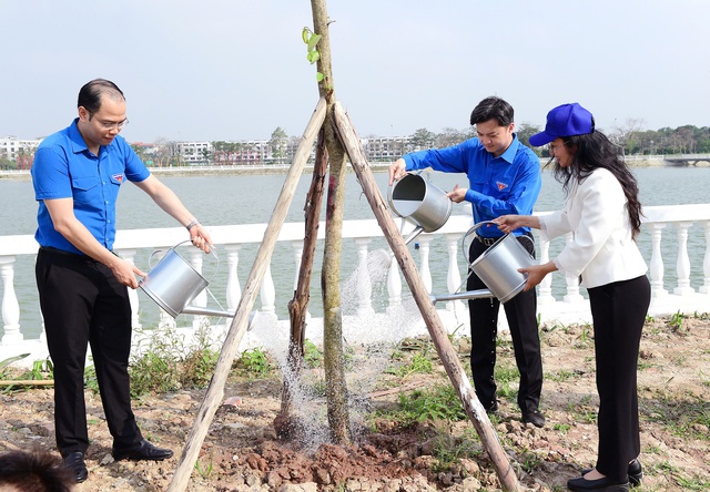 Hỗ trợ người dân trong Tháng Thanh niên 2026 với hoạt động của giới trẻ Hà Nội - Ảnh 5.