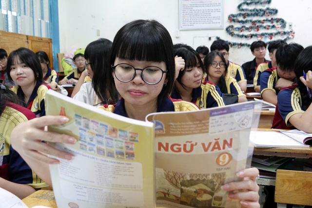 Ngày thơ Việt Nam với việc học thơ ở nhà trường phổ thông - Ảnh 2.