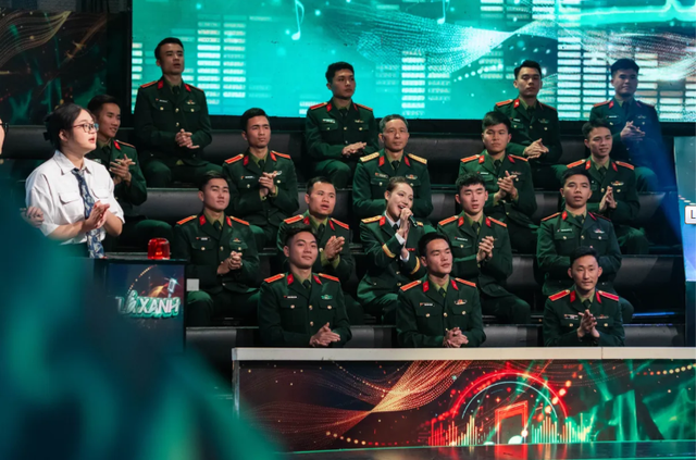 'L&aacute; xanh' m&ugrave;a 2 l&ecirc;n s&oacute;ng - Ảnh 1.