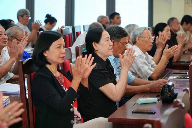 Bầu cử Quốc hội 2026: Kỳ vọng từ cử tri Đắk Lắk trong ngày hội bầu cử - Ảnh 3. Bầu cử Quốc hội 2026: Kỳ vọng từ cử tri Đắk Lắk trong ngày hội bầu cử - Ảnh 3.