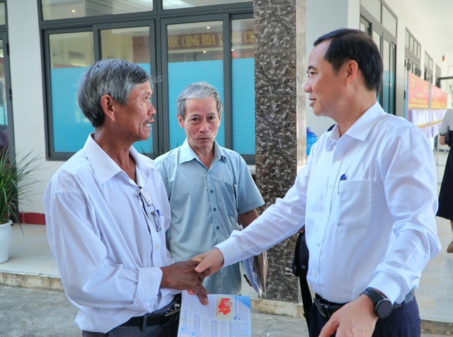 Bầu cử Quốc hội 2026: Kỳ vọng từ cử tri Đắk Lắk trong ngày hội bầu cử - Ảnh 4. Bầu cử Quốc hội 2026: Kỳ vọng từ cử tri Đắk Lắk trong ngày hội bầu cử - Ảnh 4.