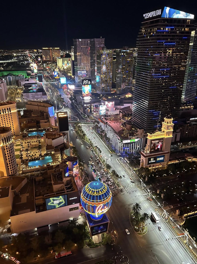 Người Việt ở Mỹ du xuân trải nghiệm VIP food tour ở thành phố tội lỗi - Ảnh 9.