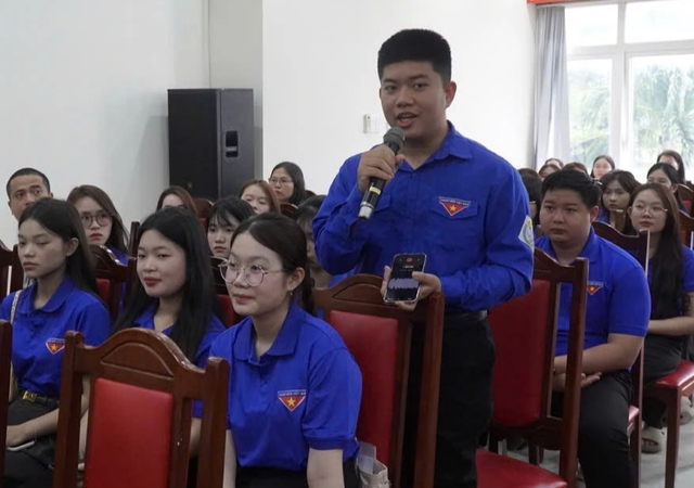 Chủ tịch Quảng Trị: Sự phát triển của tỉnh phụ thuộc phần nhiều vào thanh niên- Ảnh 3. Chủ tịch Quảng Trị: Sự phát triển của tỉnh phụ thuộc phần nhiều vào thanh niên- Ảnh 3.