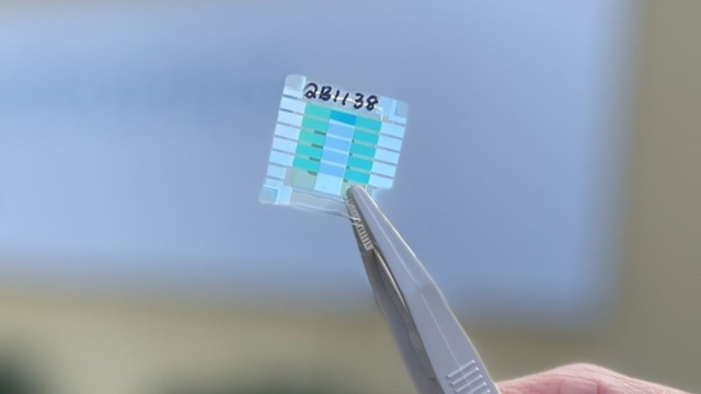 Tr&igrave;nh l&agrave;ng pin lượng tử đầu ti&ecirc;n tr&ecirc;n thế giới, c&agrave;ng lớn sạc c&agrave;ng nhanh - Ảnh 1.