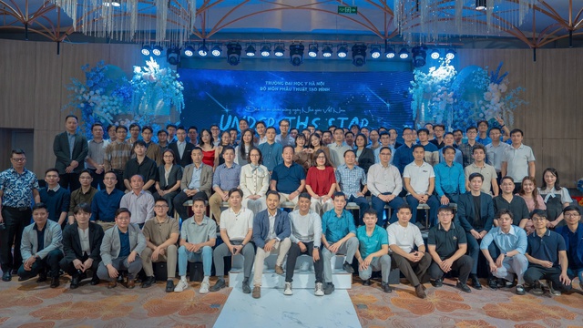 35 năm "c&aacute;i n&ocirc;i" phẫu thuật tạo h&igrave;nh tại Việt Nam - Ảnh 1.