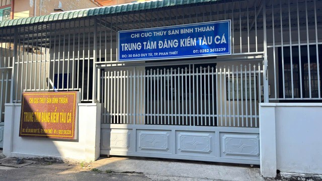 Khởi tố, bắt tạm giam 3 cán bộ Trung tâm đăng kiểm tàu cá Lâm Đồng - Ảnh 1.