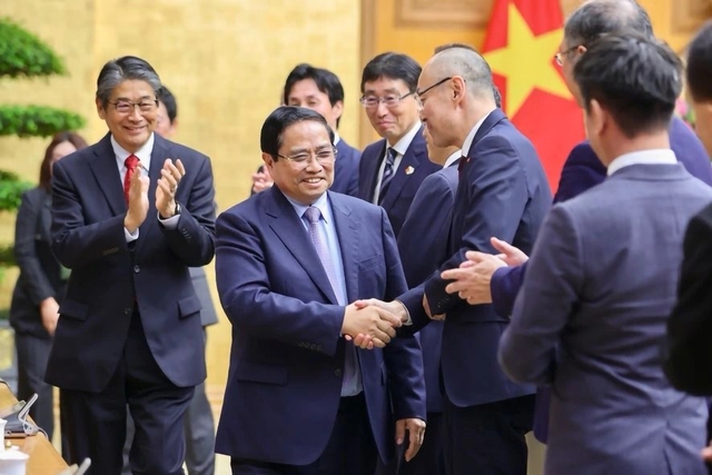 Đ&aacute;p ứng đủ xăng dầu cho sản xuất, ti&ecirc;u d&ugrave;ng- Ảnh 1.