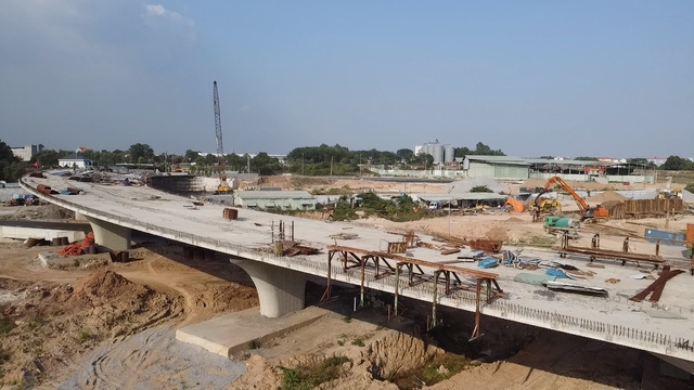 Thảm nhựa cầu cạn vượt quốc lộ 13 v&agrave; cầu B&igrave;nh Gởi đường V&agrave;nh đai 3 TP.HCM- Ảnh 4.