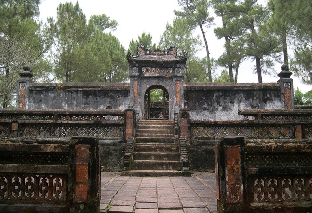 Triều Nguyễn một g&oacute;c nh&igrave;n kh&aacute;c: 8 th&aacute;ng 'bị l&agrave;m vua' của Nguyễn Ph&uacute;c Ưng Đăng- Ảnh 1.