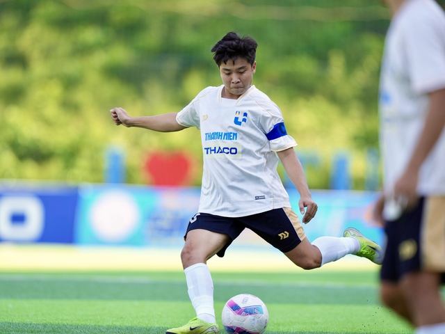 Ch&agrave;ng đội trưởng 'thời vụ' v&agrave; quyết định đắc nh&acirc;n t&acirc;m của HLV Trường ĐH C&ocirc;ng nghiệp TP.HCM- Ảnh 1.