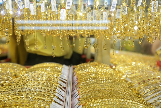 Kiến nghị cho nhập 50 tấn vàng nguyên liệu, huy động vàng trong dân - Ảnh 1.