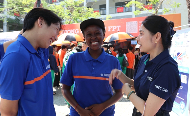 Sinhviên quốctế 'bậtmí' gócnhìn bất ngờ về giáo dục ViệtNam tại chương trình Tư vấn mùa thi - Ảnh 1.