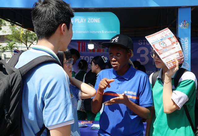 Sinhviên quốctế 'bậtmí' gócnhìn bất ngờ về giáo dục ViệtNam tại chương trình Tư vấn mùa thi - Ảnh 4.