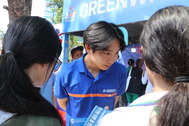 Sinhviên quốctế 'bậtmí' gócnhìn bất ngờ về giáo dục ViệtNam tại chương trình Tư vấn mùa thi - Ảnh 3.