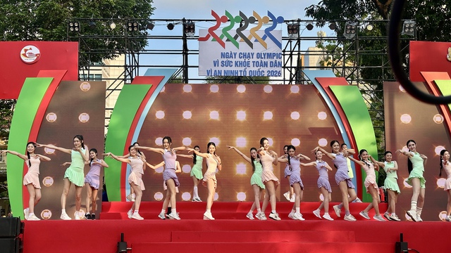H&agrave;ng ngh&igrave;n người tham gia Ng&agrave;y chạy Olympic sức khỏe to&agrave;n d&acirc;n tại TP.HCM- Ảnh 5.