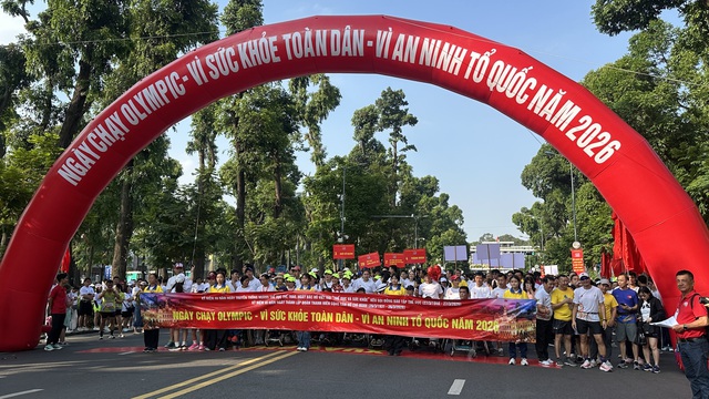 H&agrave;ng ngh&igrave;n người tham gia Ng&agrave;y chạy Olympic sức khỏe to&agrave;n d&acirc;n tại TP.HCM- Ảnh 8.