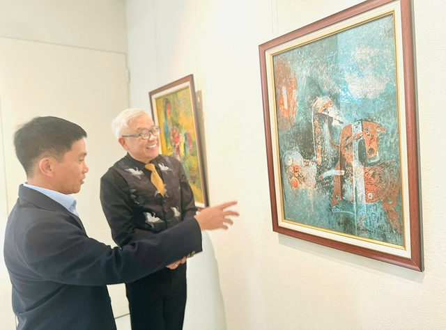 M&atilde;n nh&atilde;n với tranh ngựa của họa sĩ L&ecirc; B&aacute; Đảng- Ảnh 1.