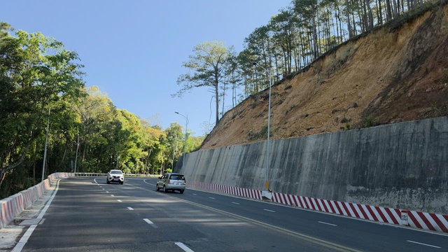 Đề xuất chi 50 tỉ đồng xử lý triệt để sạt lở trên đèo Prenn- Ảnh 1. Đề xuất chi 50 tỉ đồng xử lý triệt để sạt lở trên đèo Prenn- Ảnh 1.