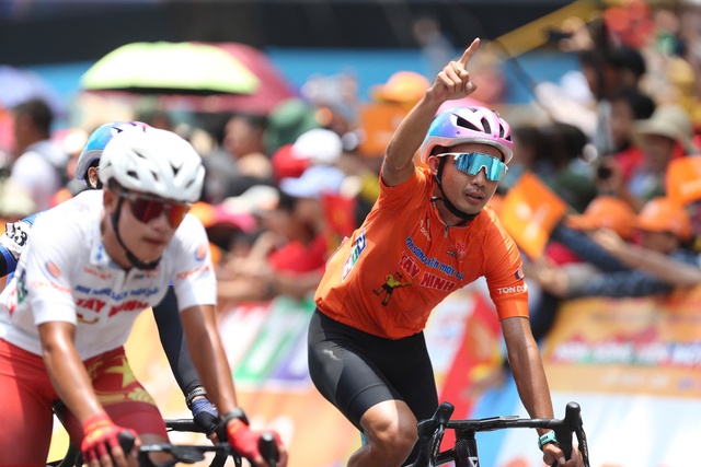 13 ngoại binh ganh đua quyết liệt, chinh phục C&uacute;p xe đạp truyền h&igrave;nh TP.HCM 2026- Ảnh 3.