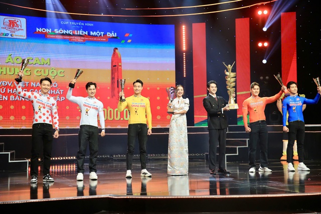 13 ngoại binh ganh đua quyết liệt, chinh phục C&uacute;p xe đạp truyền h&igrave;nh TP.HCM 2026- Ảnh 1.