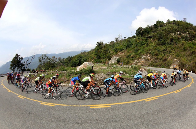 13 ngoại binh ganh đua quyết liệt, chinh phục C&uacute;p xe đạp truyền h&igrave;nh TP.HCM 2026- Ảnh 4.