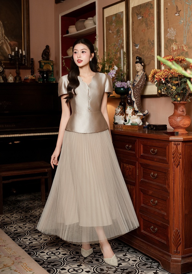 Tủ đồ chuẩn mực của các nữ doanh nhân thành đạt có những gì? - Ảnh 3.