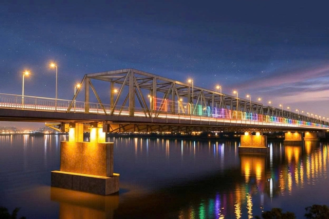 Lắp lưới an toàn tại cầu Bến Thủy 1- Ảnh 1. Lắp lưới an toàn tại cầu Bến Thủy 1- Ảnh 1.