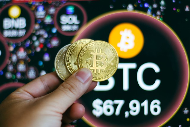 Gi&aacute; Bitcoin h&ocirc;m nay 23.3.2026: Thủng đ&aacute;y 68.000 USD, thổi bay nửa tỉ USD của người chơi  - Ảnh 1.