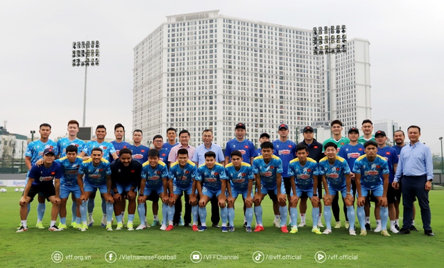 Chủ tịch VFF chúc mừng đội tuyển Việt Nam chính thức dự Asian Cup 2027, mong ước điều đặc biệt- Ảnh 1. Chủ tịch VFF chúc mừng đội tuyển Việt Nam chính thức dự Asian Cup 2027, mong ước điều đặc biệt- Ảnh 1.
