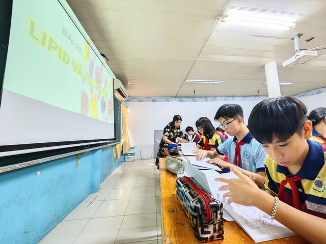 Dạy th&ecirc;m, học th&ecirc;m trong thời đại AI - Ảnh 1.