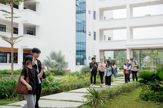 Đại học lên lịch nghỉ lễ 9 ngày dịp Giỗ Tổ Hùng Vương, 30.4 và 1.5 - Ảnh 1.