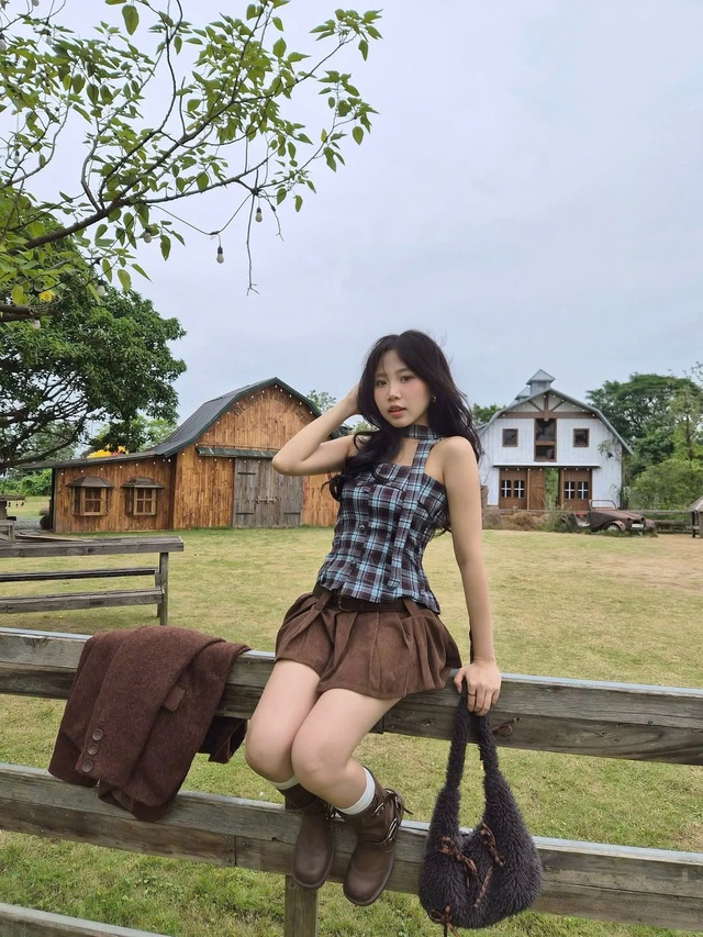 Chân váy tennis giao thoa giữa năng động và quyến rũ- Ảnh 6.