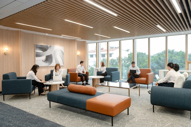 Eximbank khai trương trụ sở ch&iacute;nh H&agrave; Nội, đ&aacute;nh dấu bước chuyển chiến lược ph&aacute;t triển- Ảnh 3.