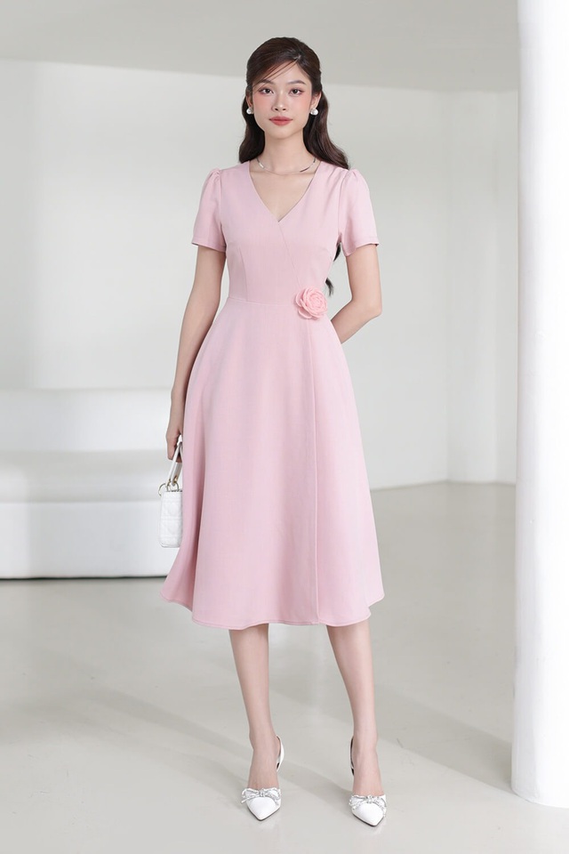 Đầm pastel: Gợi ý diện đẹp giúp nàng tôn da, ghi điểm với vẻ dịu dàng- Ảnh 2. Đầm pastel: Gợi ý diện đẹp giúp nàng tôn da, ghi điểm với vẻ dịu dàng- Ảnh 2.