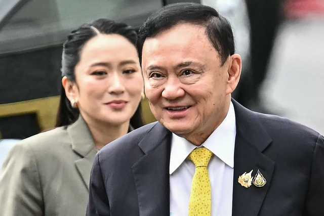 Cựu Thủ tướng Th&aacute;i Lan Thaksin Shinawatra sẽ ra t&ugrave; v&agrave;o ng&agrave;y 11.5 - Ảnh 1.