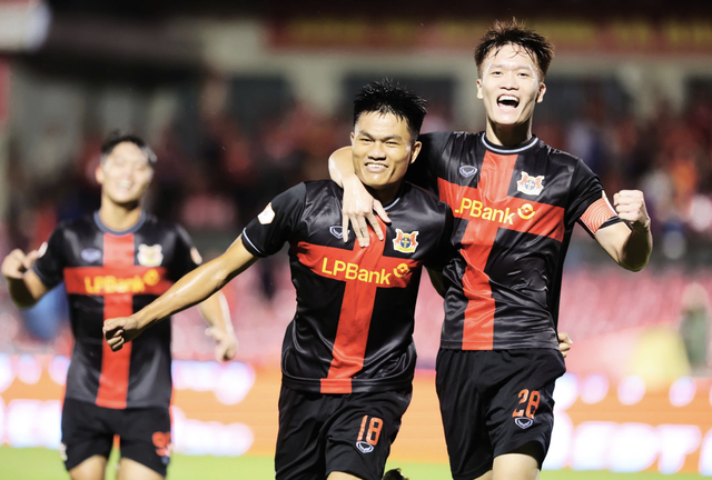 'C&aacute;nh chim lạ' ở đội tuyển Việt Nam: Thay Tiến Linh s&uacute;t tung lưới Malaysia, Bangladesh?- Ảnh 2.