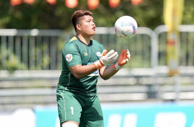 Trỗi dậy sau chấn thương, trở th&agrave;nh thủ m&ocirc;n giỏi nhất TNSV THACO cup 2026- Ảnh 1.