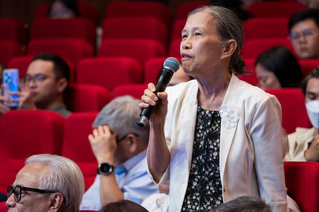 Tinh thần trăm năm của Phan Ch&acirc;u Trinh vẫn nguy&ecirc;n gi&aacute; trị trong thời AI - Ảnh 4.