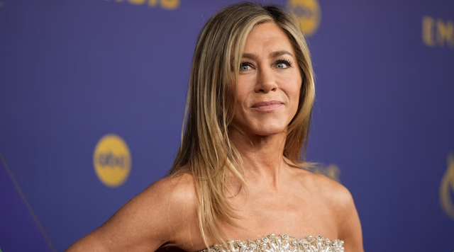 Jennifer Aniston vẫn kiếm bộn tiền từ 'Friends', t&iacute;ch lũy t&agrave;i sản khủng tuổi U.60 - Ảnh 4.