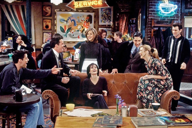 Jennifer Aniston vẫn kiếm bộn tiền từ 'Friends', t&iacute;ch lũy t&agrave;i sản khủng tuổi U.60 - Ảnh 2.