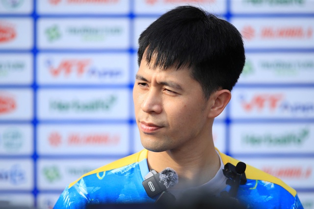 Trần Đ&igrave;nh Trọng muốn &lsquo;bu&ocirc;n chuyện&rsquo; với Xu&acirc;n Son v&agrave; cả Ho&agrave;ng H&ecirc;n lắm, nhưng v&igrave; điều n&agrave;y m&agrave;&hellip;- Ảnh 1.