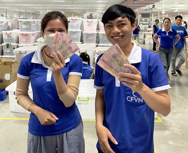 Đ&agrave; Nẵng: Doanh nghiệp 'tiếp sức' cho 1.000 c&ocirc;ng nh&acirc;n giữa cơn sốt gi&aacute; xăng- Ảnh 1.