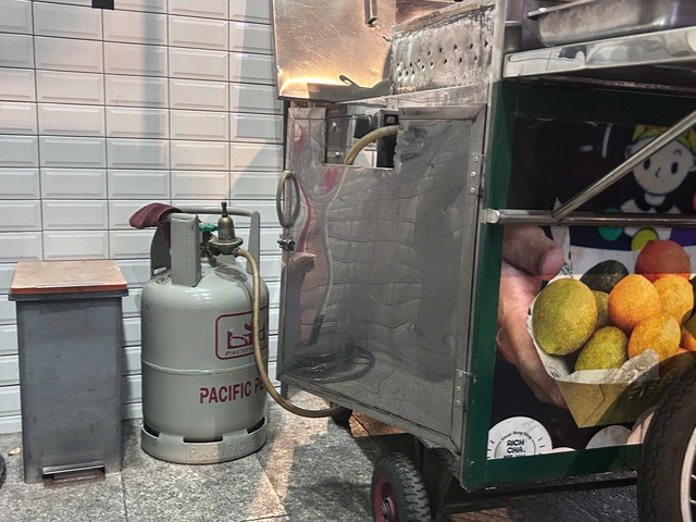 Gi&aacute; gas tăng cao: Người trẻ bắt đầu t&iacute;nh chuyện bỏ bếp gas- Ảnh 1.