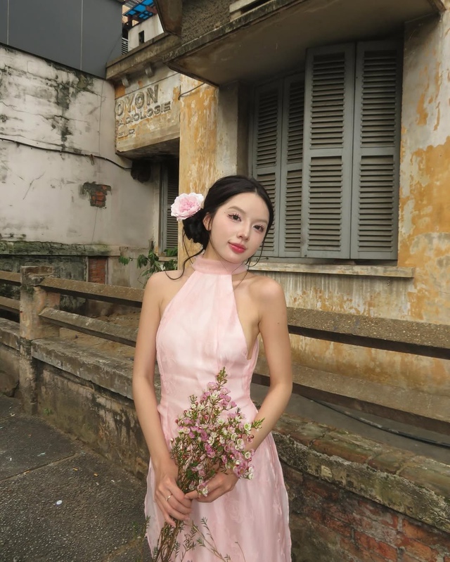 Hóa nàng thơ mùa hạ chỉ với chiếc kẹp tóc hoa- Ảnh 6.