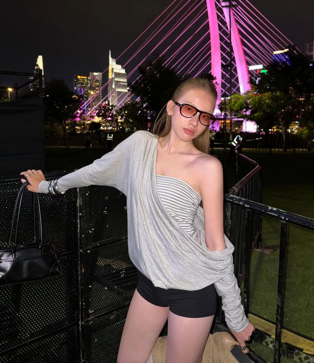 Diện áo quây quyến rũ mà vẫn tinh tế- Ảnh 8.