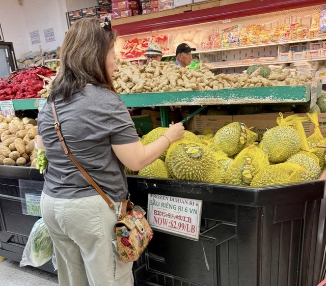 Sầu ri&ecirc;ng, dừa, bưởi&hellip; Việt Nam 'ngập' si&ecirc;u thị Mỹ  - Ảnh 1.