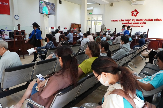 Cần Thơ đã ‘xin lỗi’ những hồ sơ hành chính quá hạn giải quyết thế nào? - Ảnh 1.