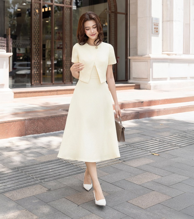 Thanh lịch nơi công sở mùa hè: Mát mẻ nhưng vẫn chuẩn gu- Ảnh 6. Thanh lịch nơi công sở mùa hè: Mát mẻ nhưng vẫn chuẩn gu- Ảnh 6.